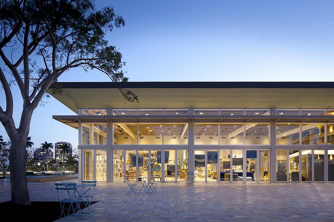continuing education classes for architects on large opening glass walls