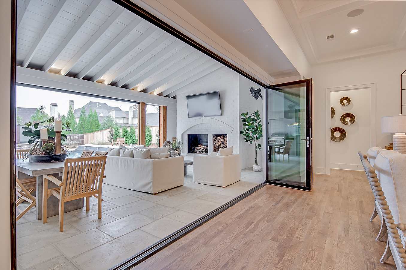 moveable glass walls in open concept living