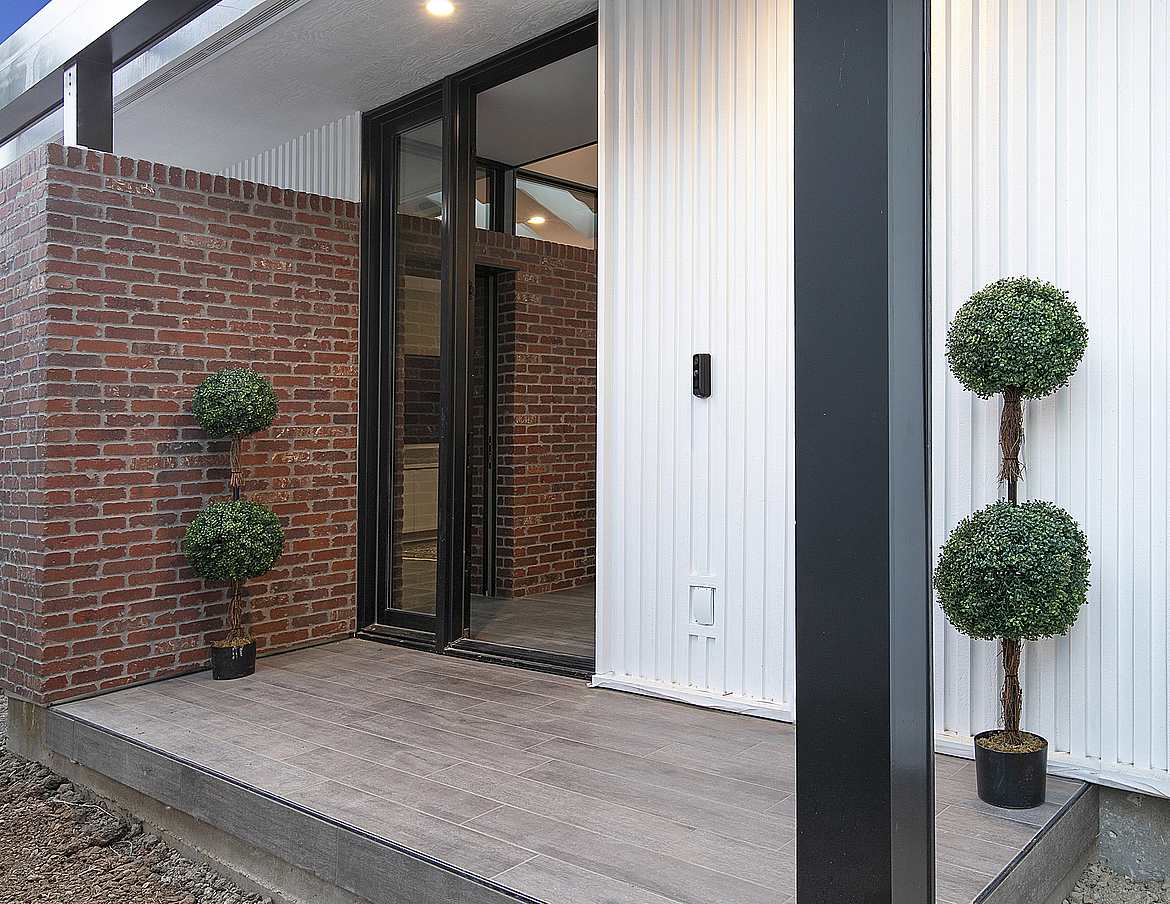 ADU with NanaWall folding doors