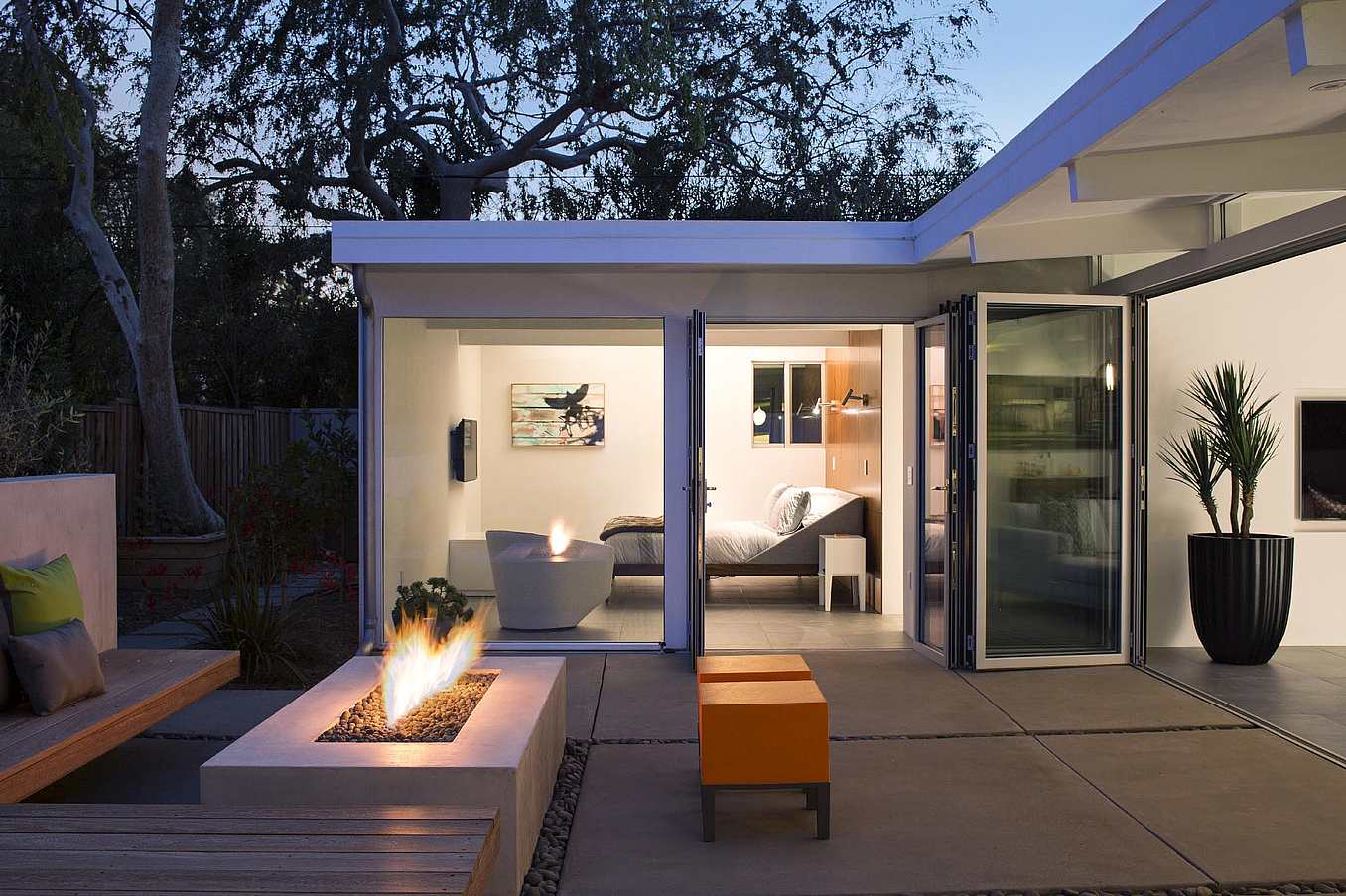 Indoor/Outdoor Living Areas Expand Your Living Space