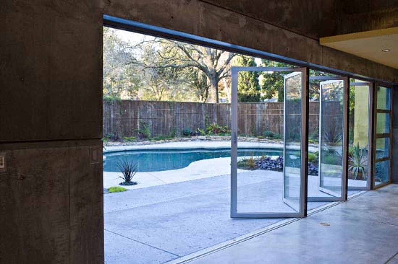 Folding-Glass-Wall-Systems