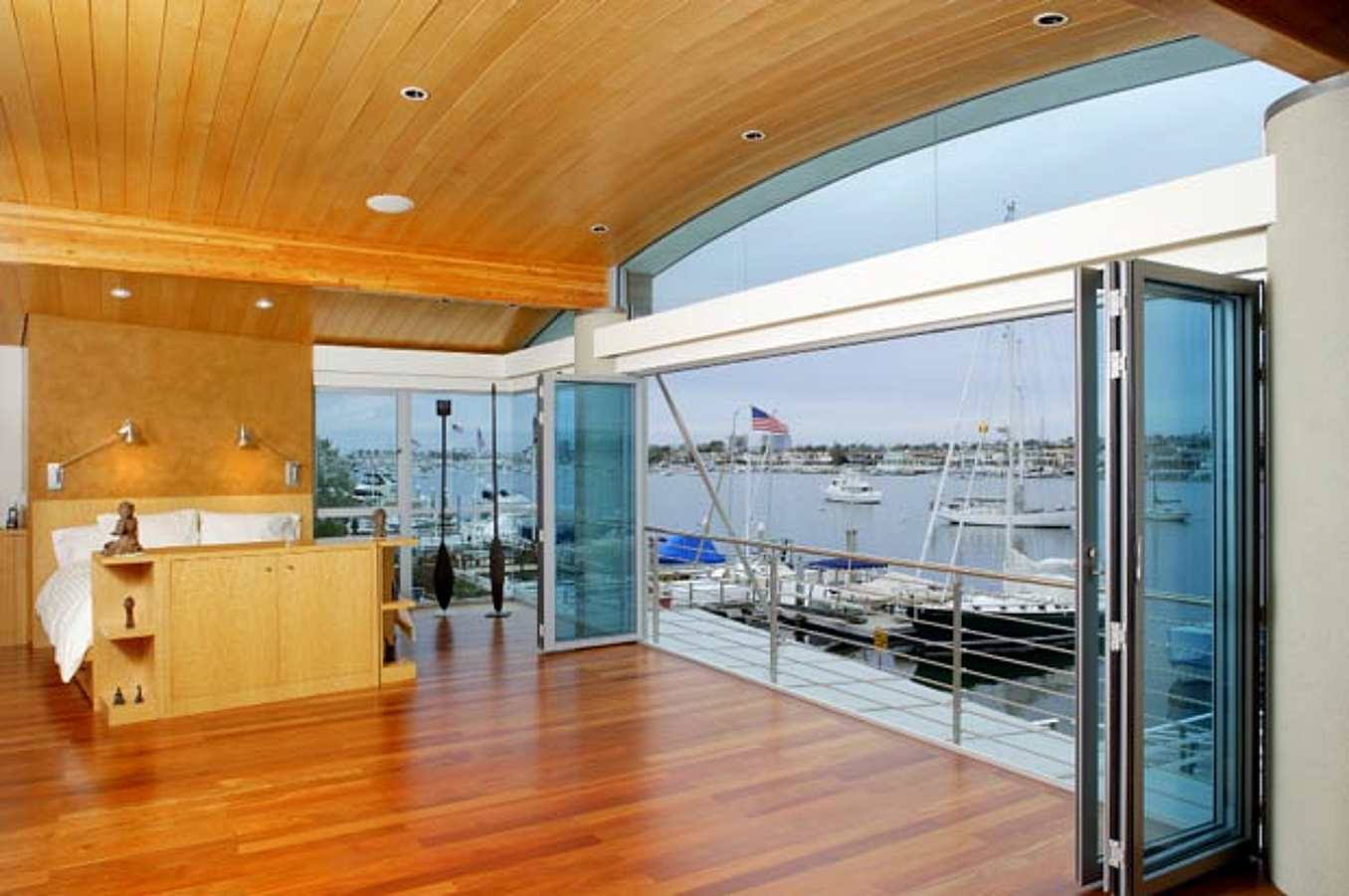 Folding-Wall-Systems-Used-in-Bedrooms