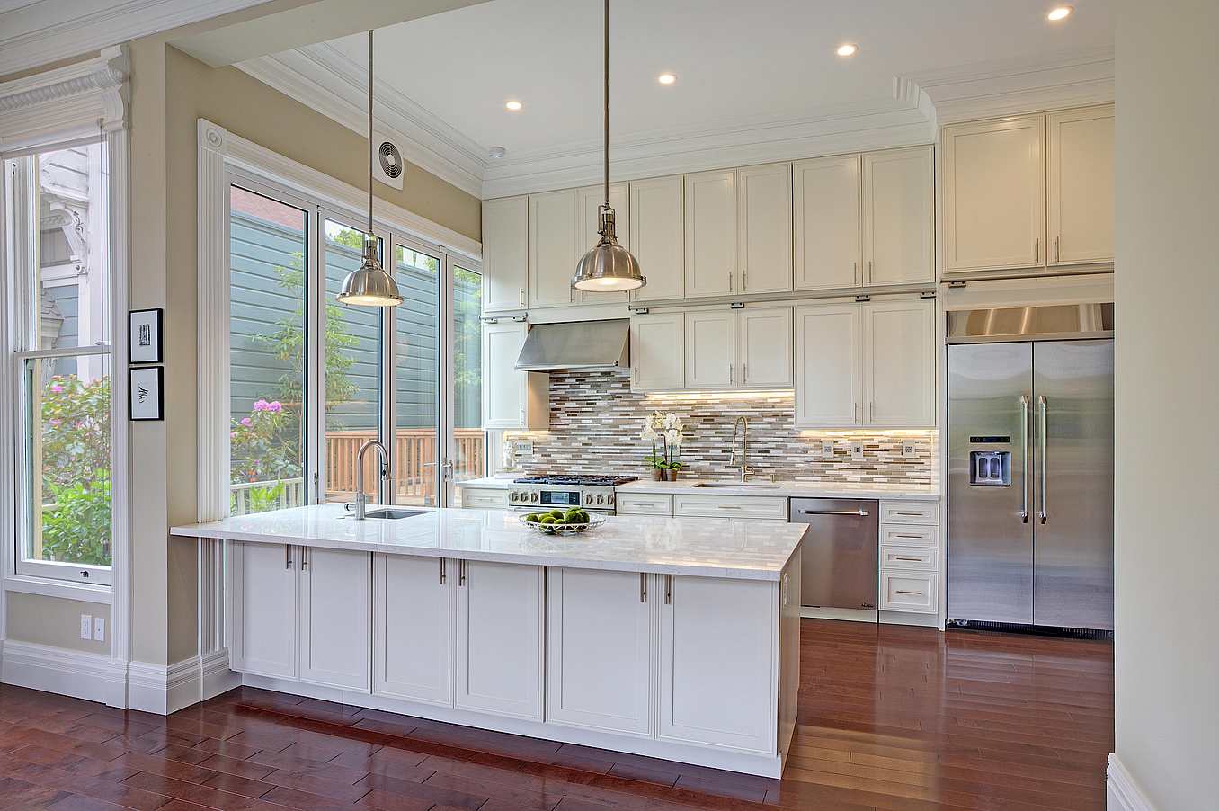 Painted Lady renovation with NanaWall folding glass wall