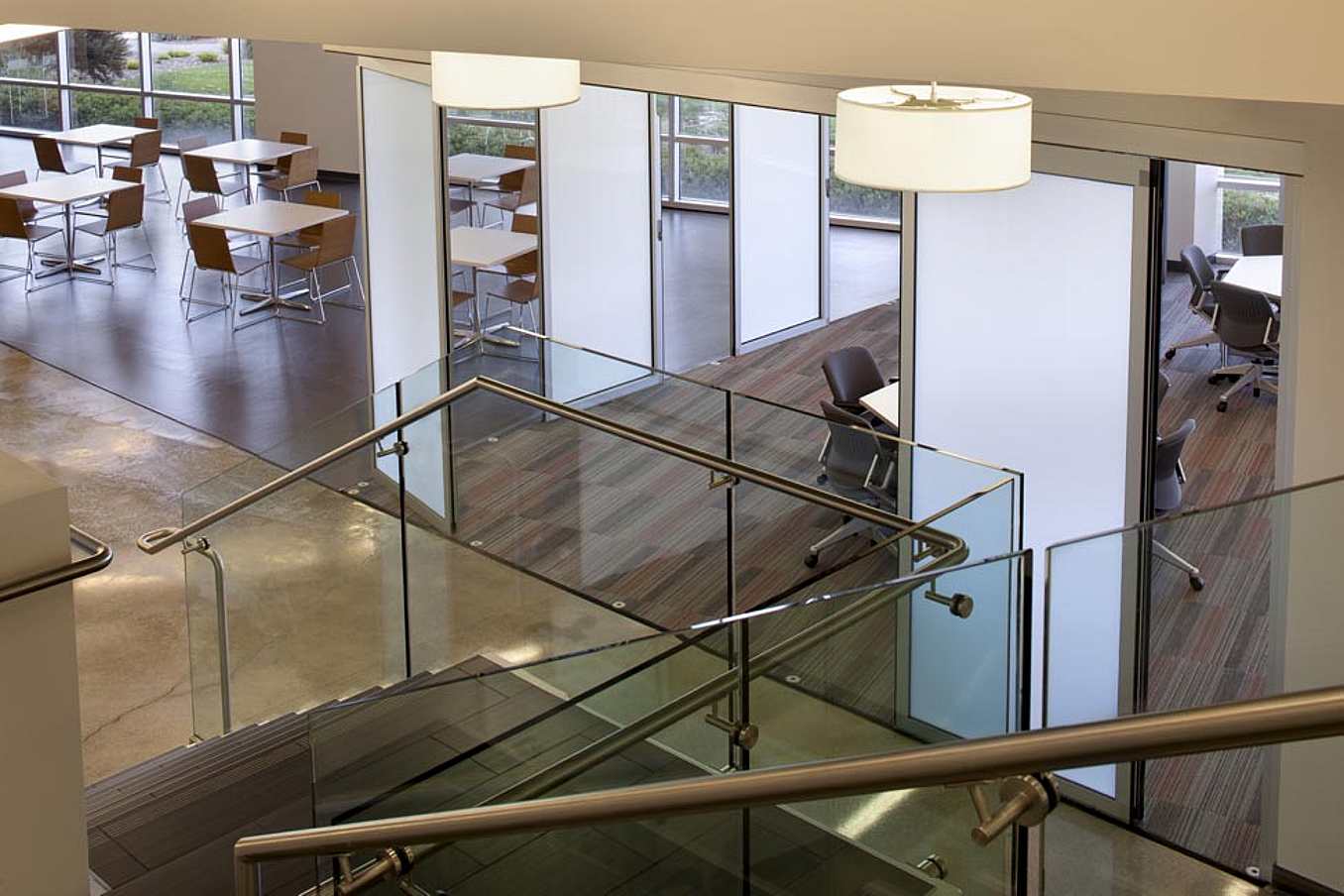 interior-glass-doors-can-be-private 