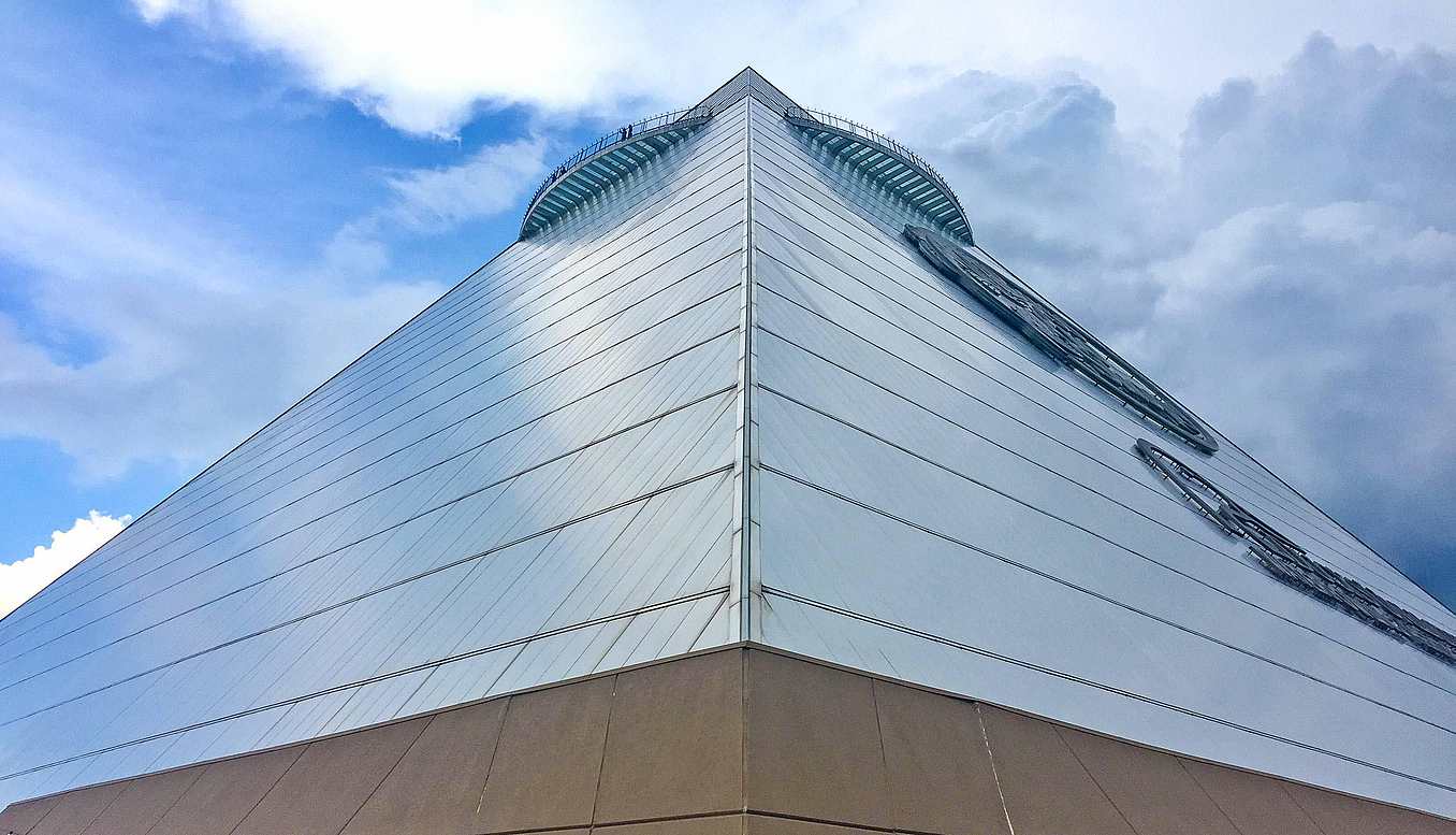 view--of-Memphis-Pyramid-observation-decks-from-below
