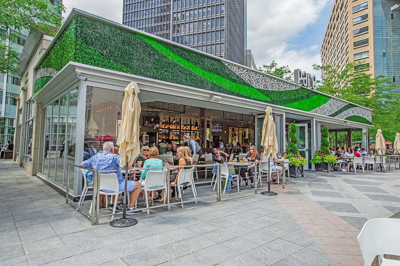 restaurant exterior designed with NanaWall glass walls