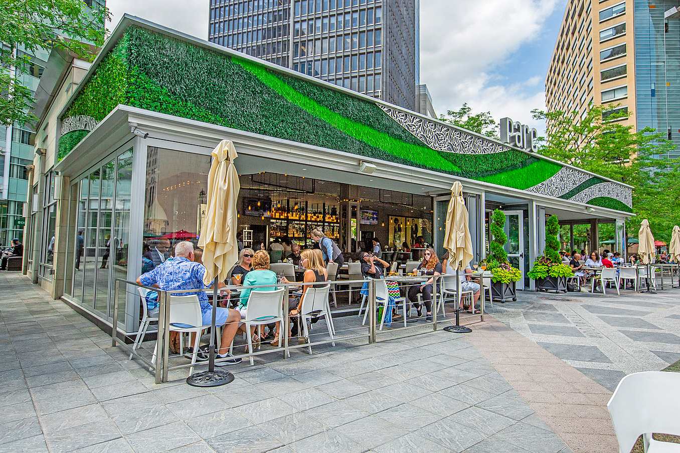 indoor outdoor restaurant with exterior stacking glass doors
