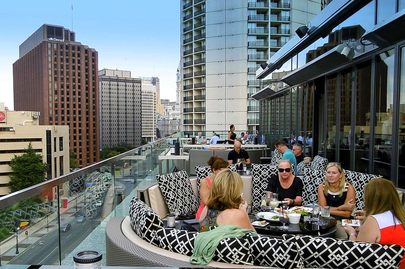 commercial glass walls in rooftop application