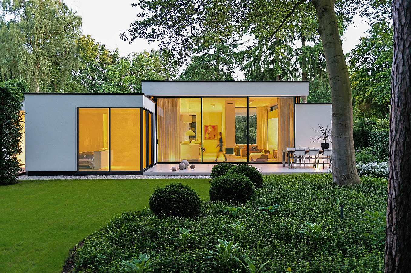 NanaWall exterior glass wall systems security