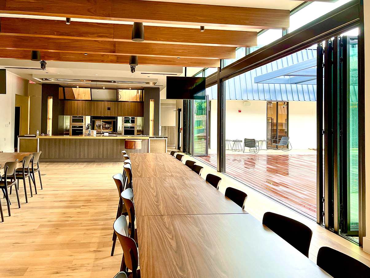 flexible commercial folding glass wall systems
