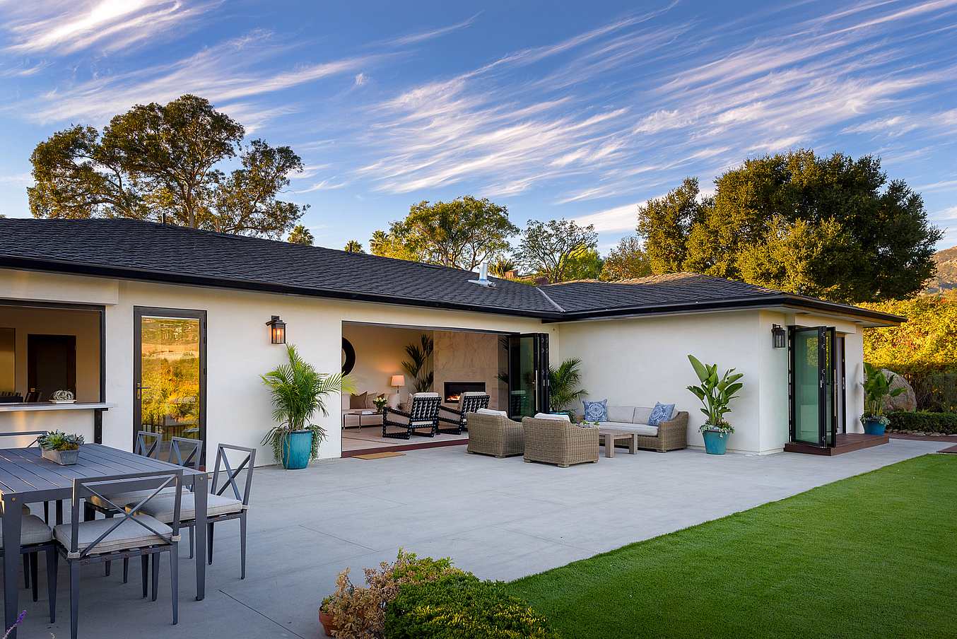 ranch-style moveable galls wall systems