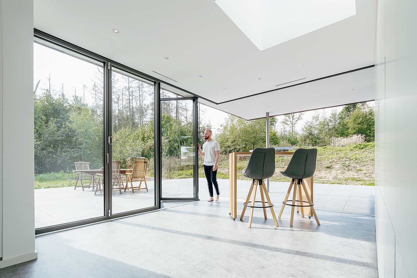 aluminum framed bifold glass wall systems