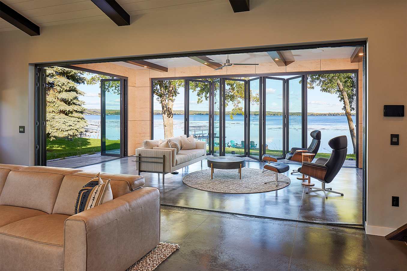 Gen Z folding glass walls
