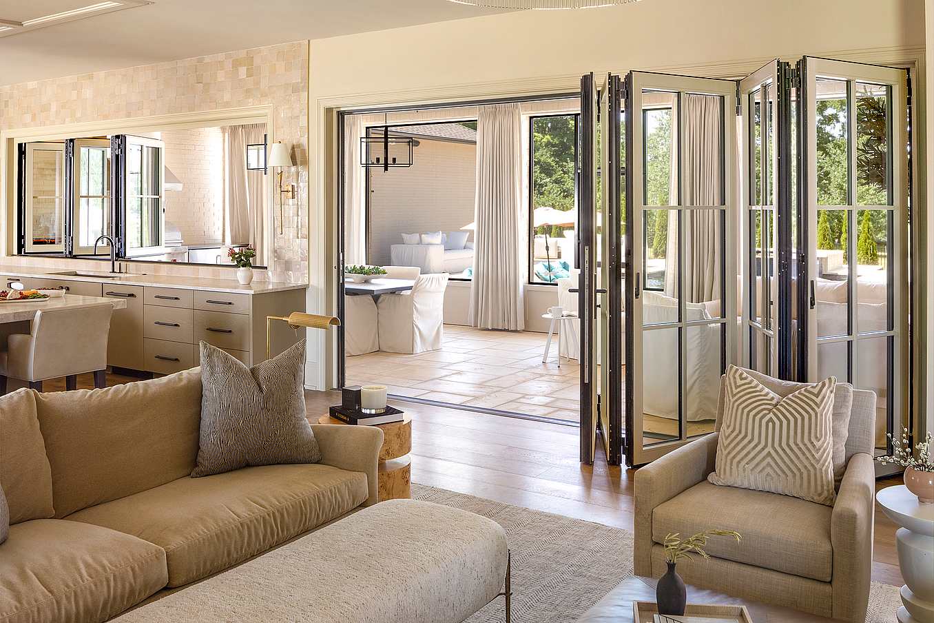 retractable glass walls