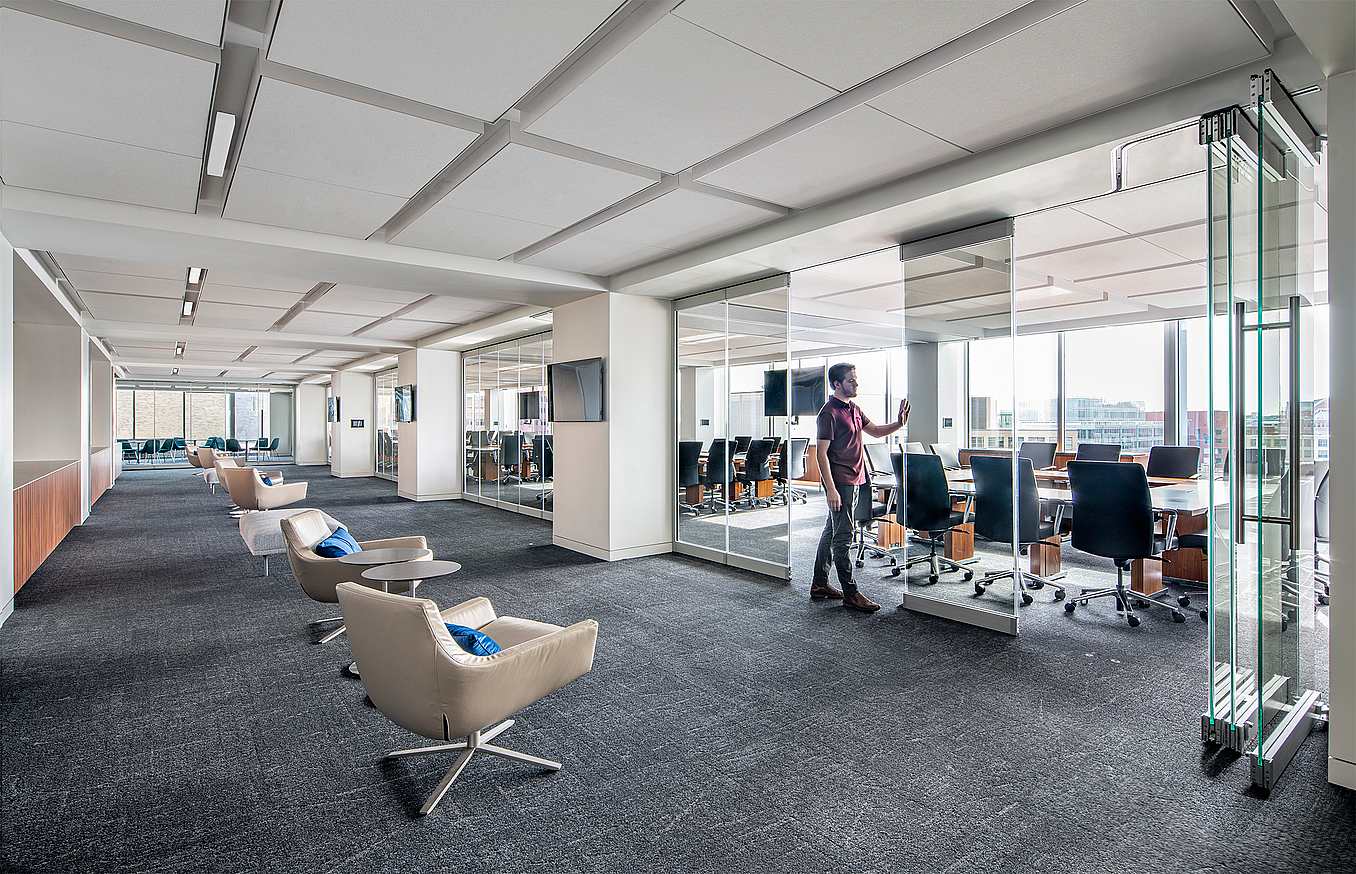 PrivaSEE acoustic frameless glass partition
