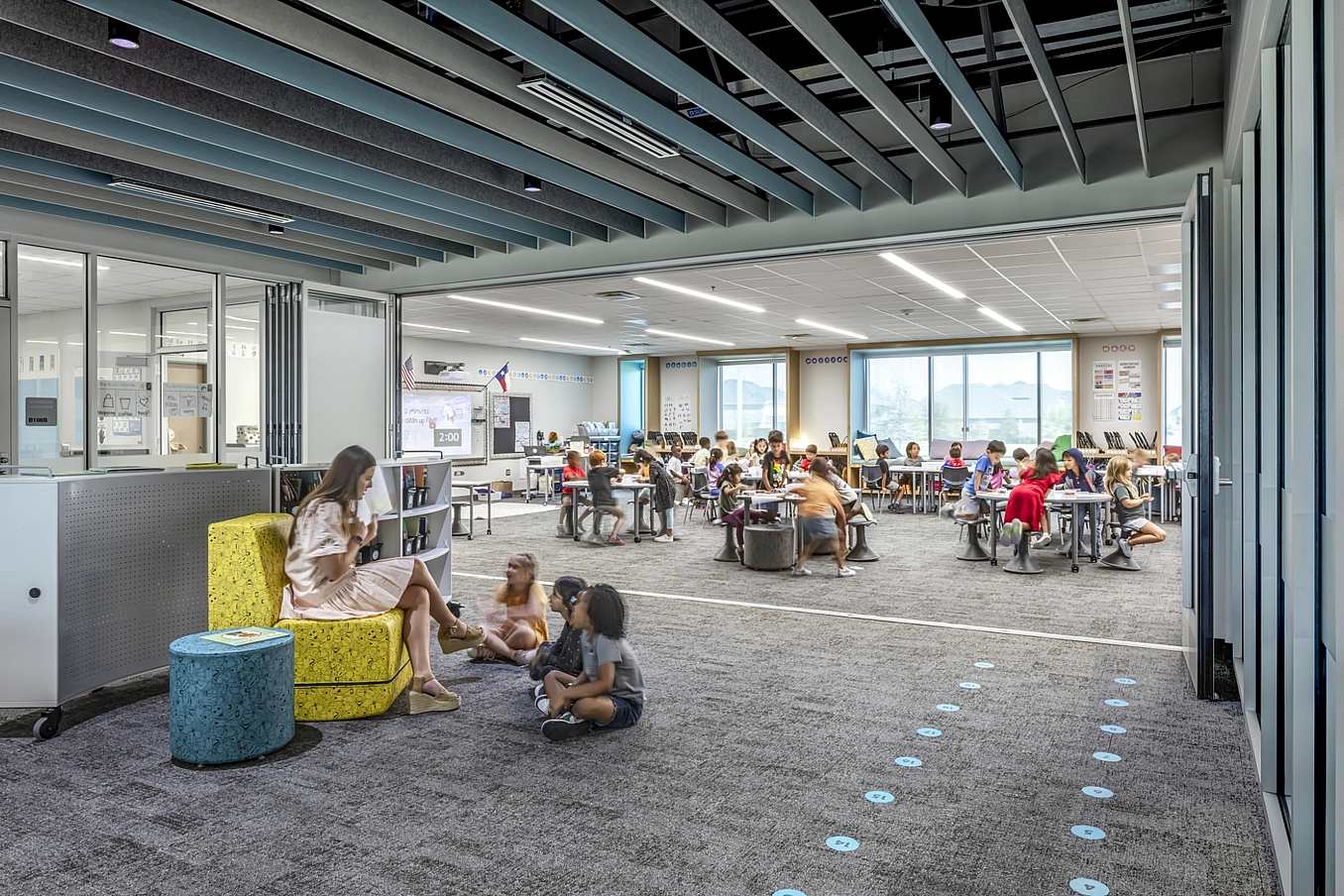 retractable glass systems for schools