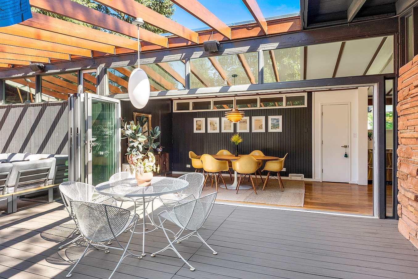 Mid-Century remodel with NanaWall
