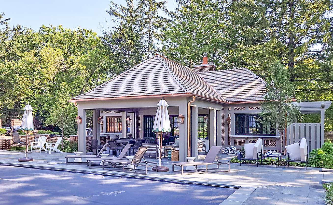 opening glass doors and windows in pool house design