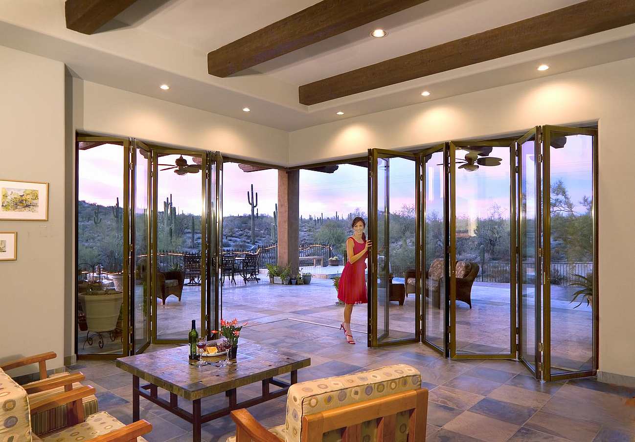exterior-glass-walls-can-expand-usable-space