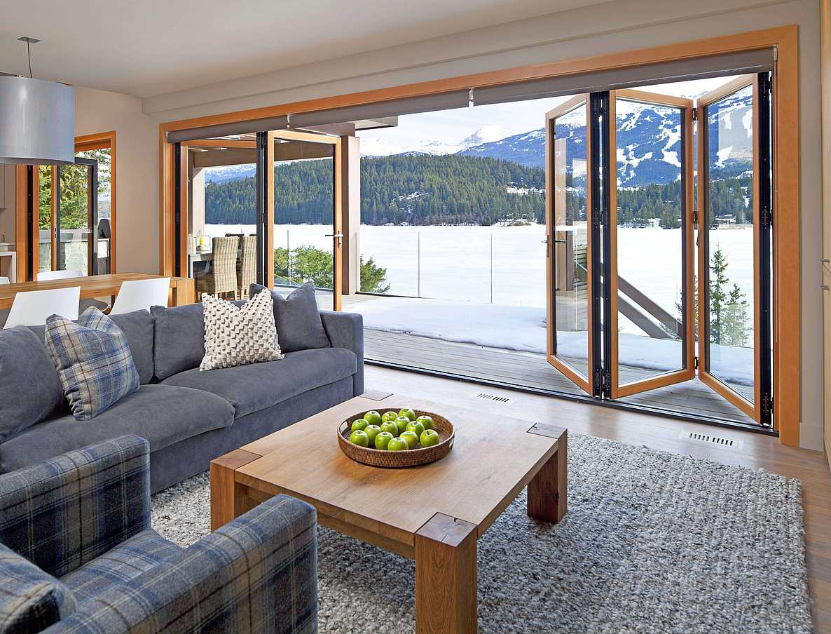 partially-open-glass-wall-in-snowy-climate