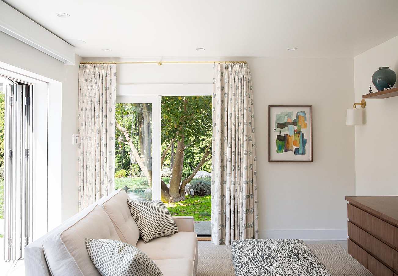 modern design garage conversion with FoldFlat