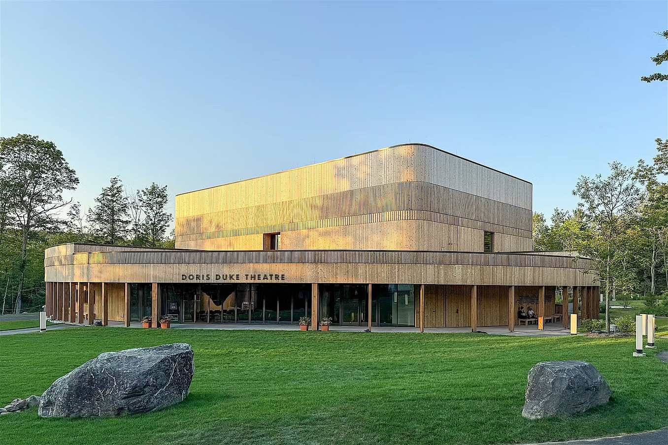 NanaAwards 2025 winner with opening glass wall systems