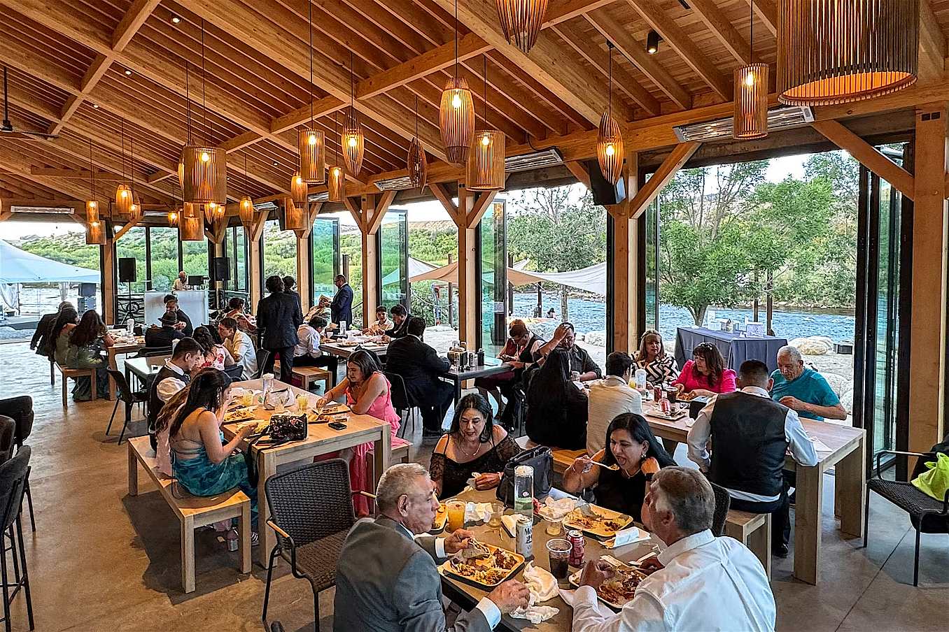 NanaAwards 2025 winner folding opening glass walls in restaurant design