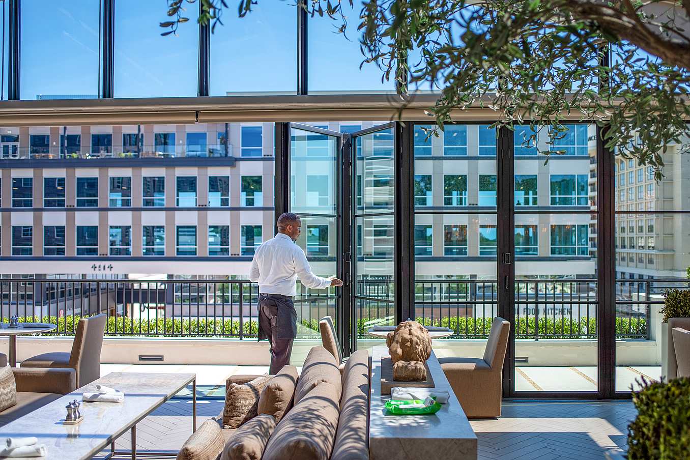 NanaWall commercial glass doors