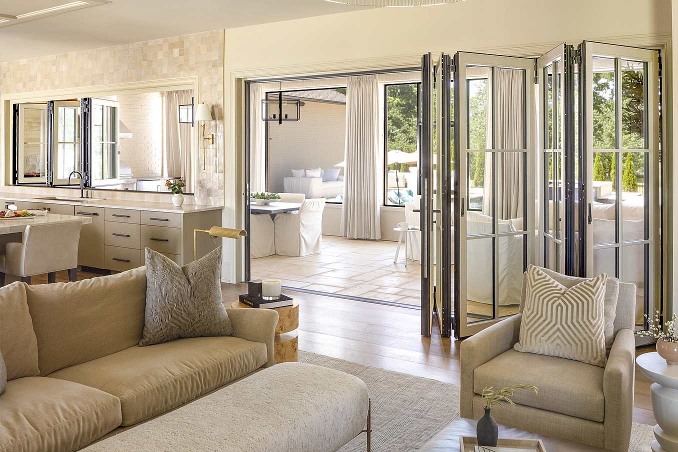 NanaWall opening glass doors