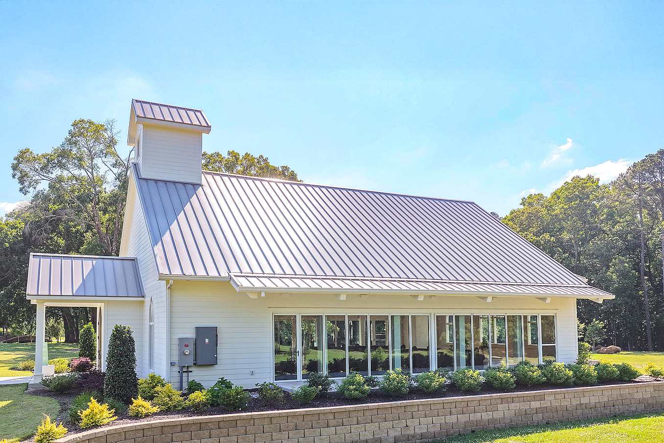 bifolding glass walls in wedding venue