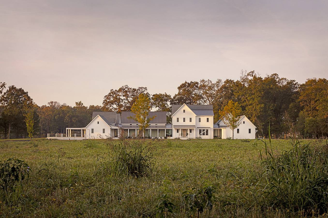 modern farmhouse design with folding glass walls