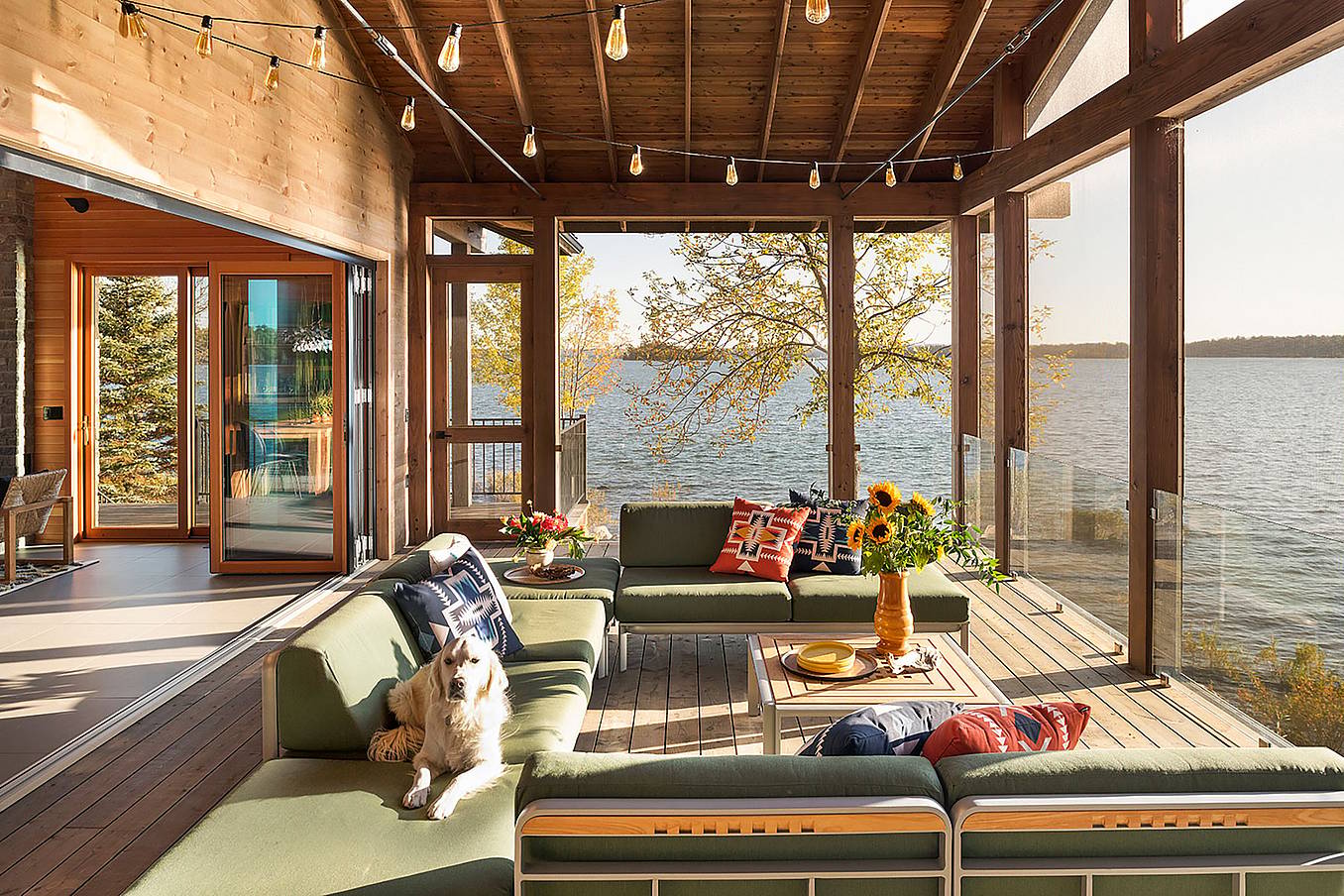 folding glass walls for outdoor living spaces