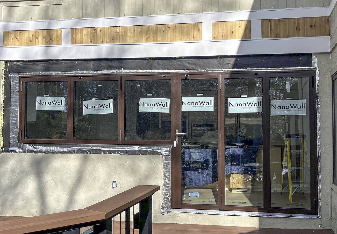 accordion glass door and window system