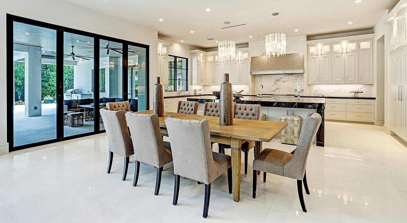 Custom home design with residential glass door systems