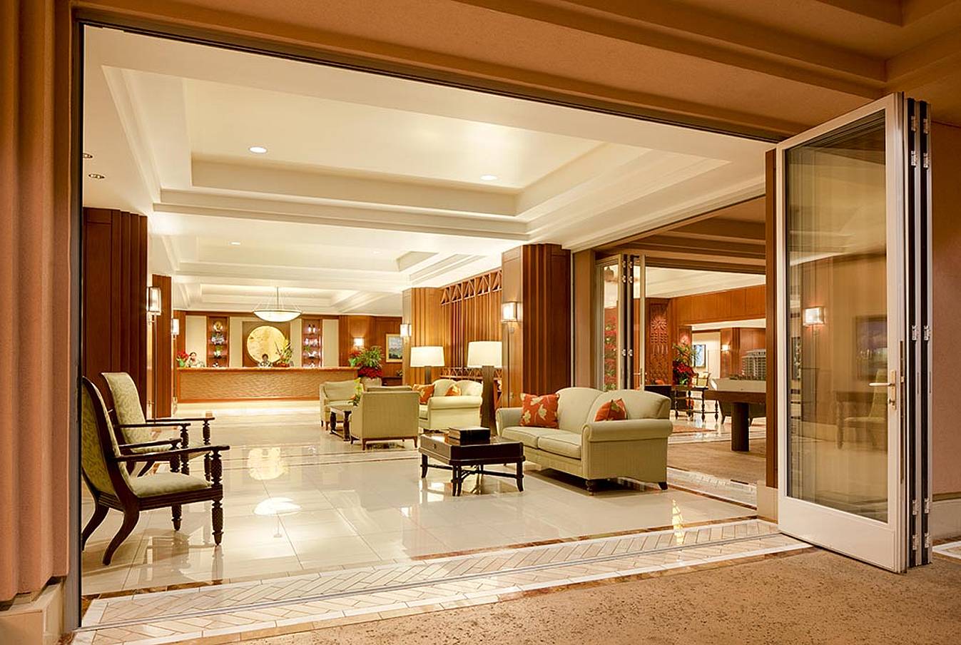 flexible space management within hotels with NanaWall