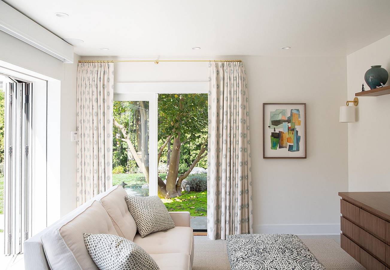 modern design garage conversion with FoldFlat