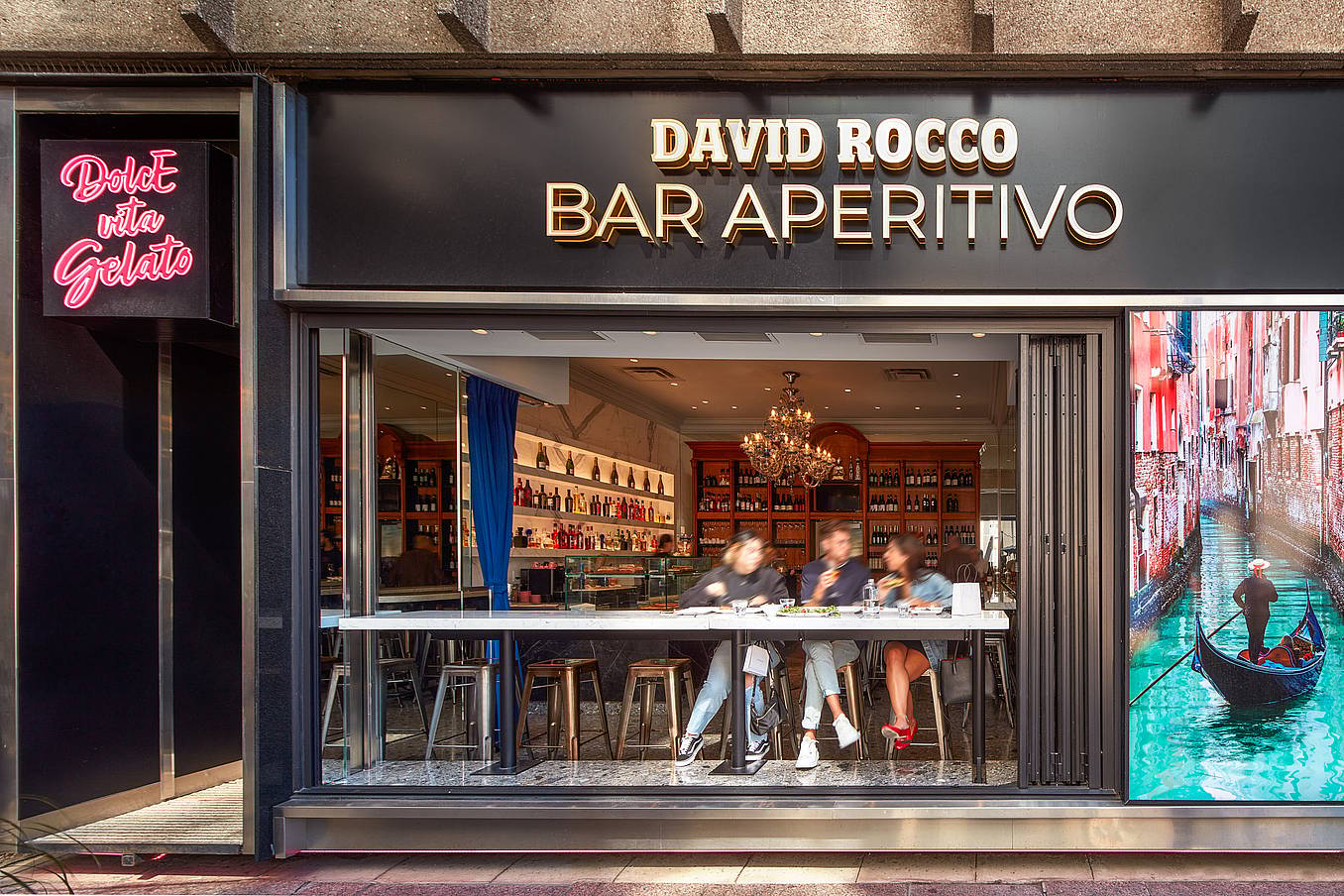 folding commercial glass doors by NanaWall at Bar Aperitivo Toranto