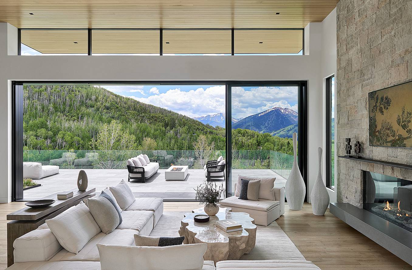 cero minimal sliding glass wall