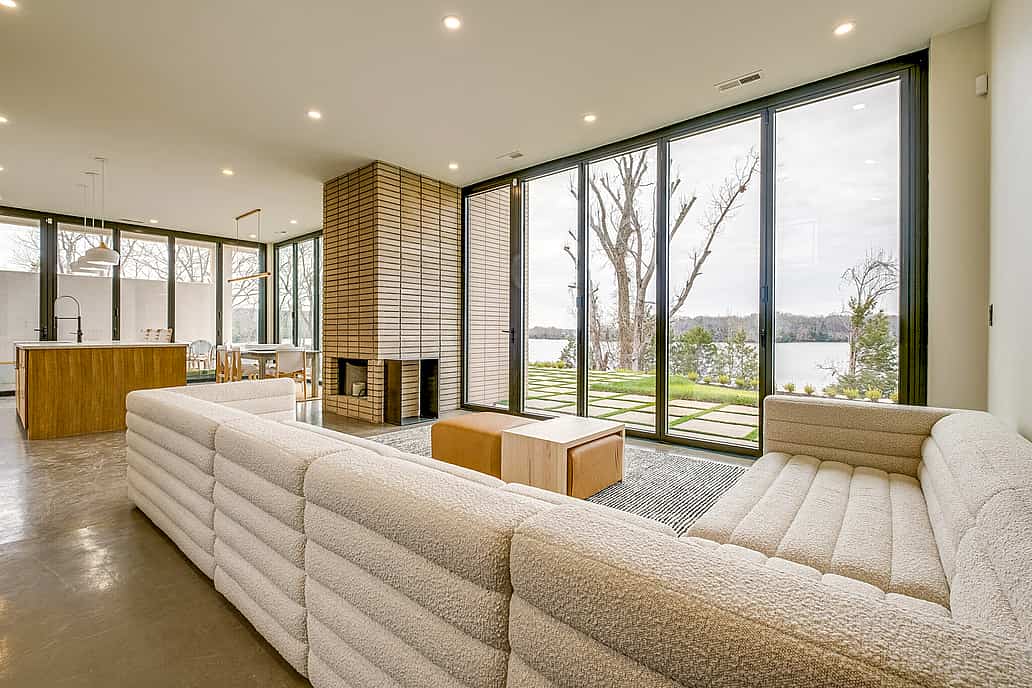 NanaWall glass wall systems in lakefront home