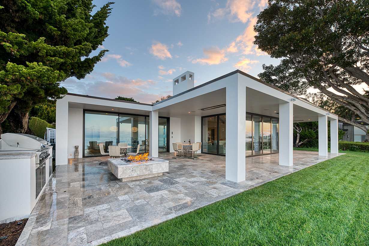 folding and sliding glass walls