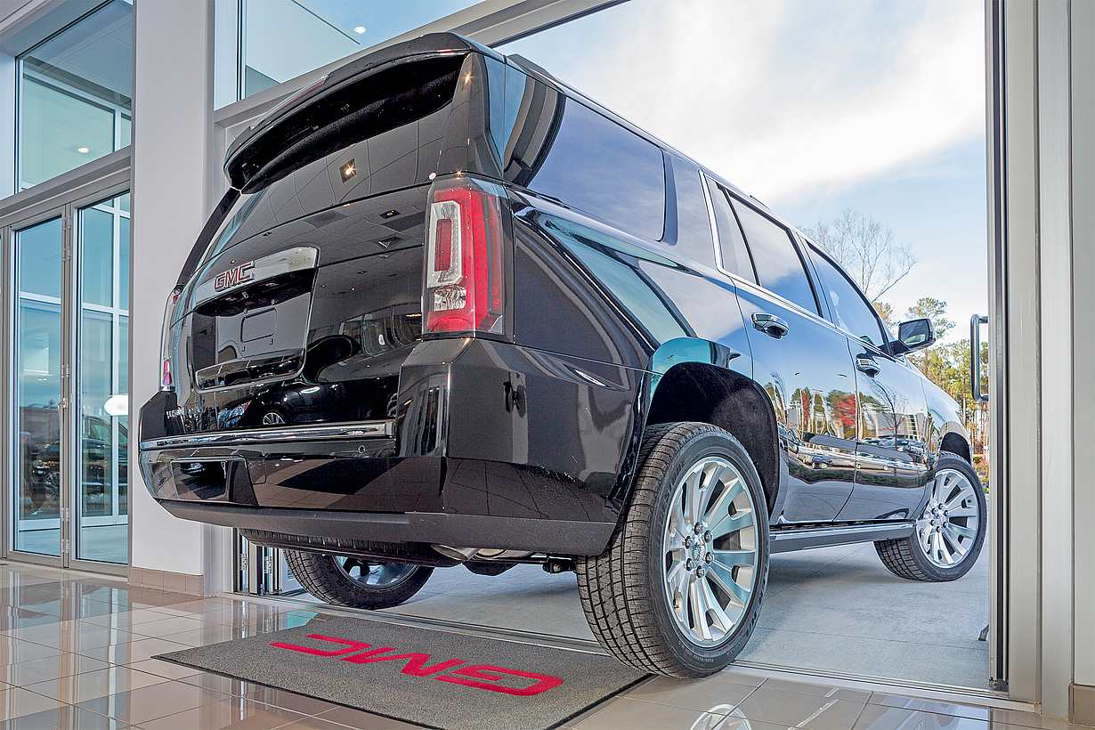 durable commerical folding door system