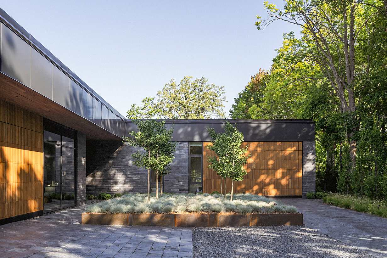 The Slate lakefront home design