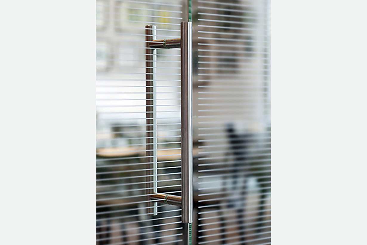 Push/Pull Handles - Standard Height