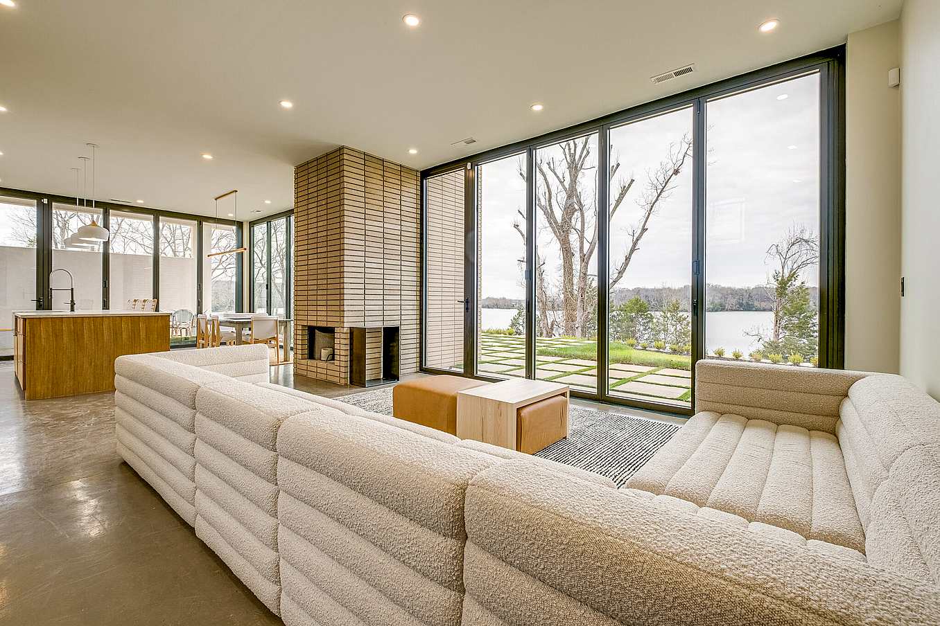 NanaWall glass wall systems in lakefront home