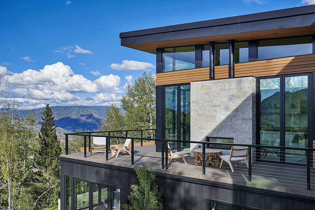 moveable glass wall systems in vacation rentals