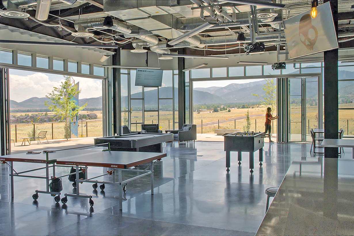 NanaWall SL70 folding glass wall in biophilic design