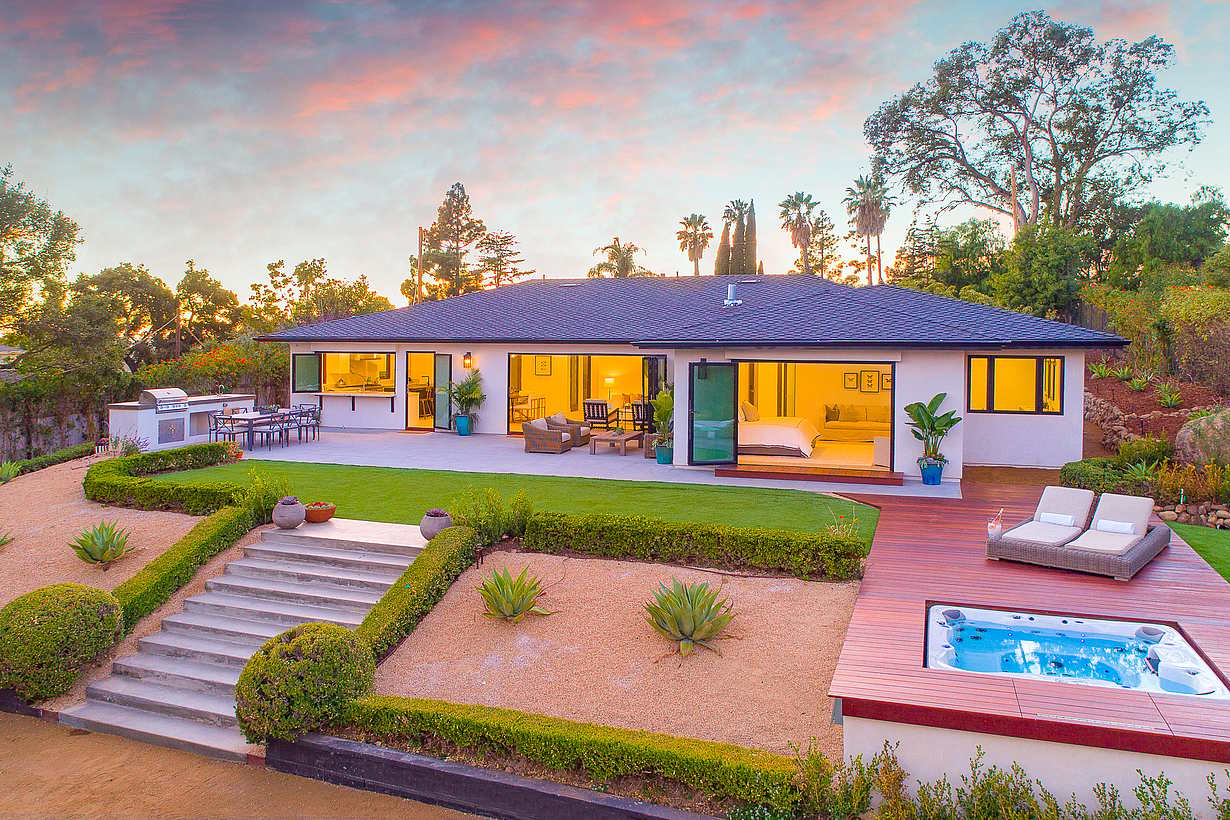 Indoor outdoor lifestyle with NanaWall systems