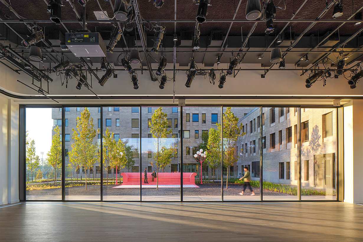 large panel retractable glass walls