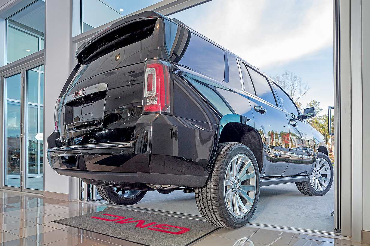 durable commerical folding door system