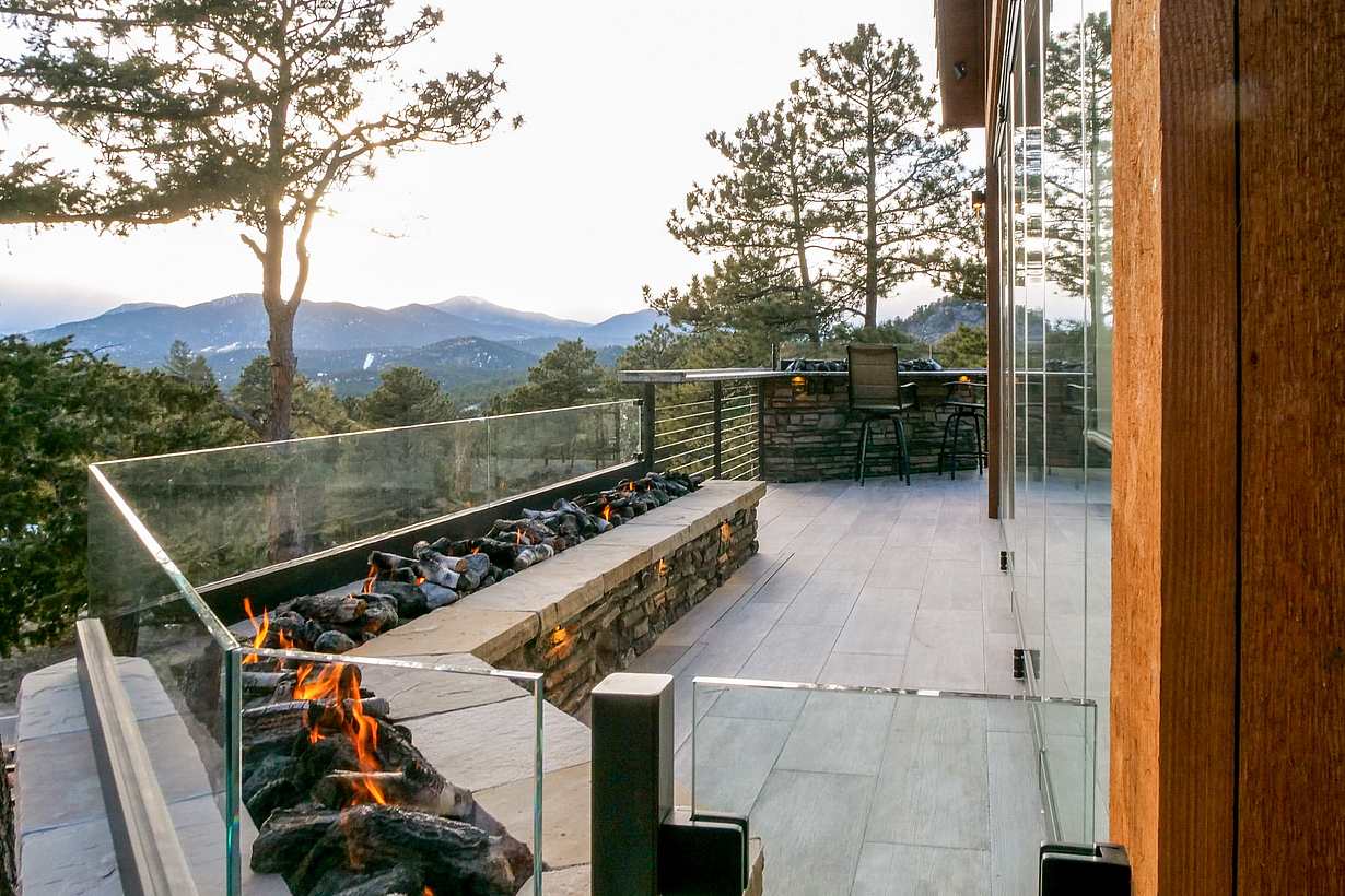NanaWall frameless glass patio doors